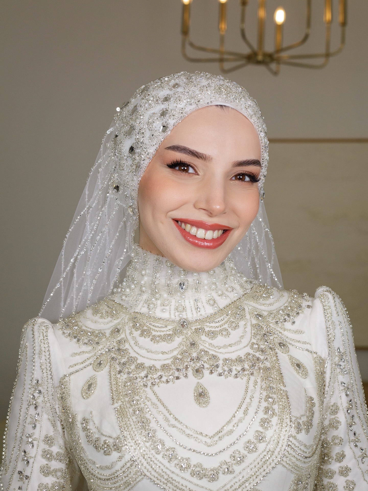 En değerli aksesuar: mutlu bir gülümseme🤍✨