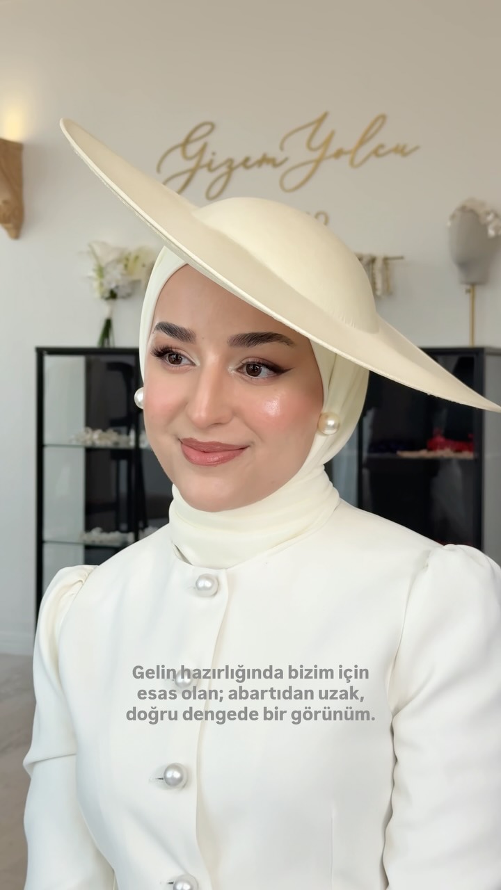 Şapkalı gelinlerimizi biraz özlemiş olabiliriz🙈